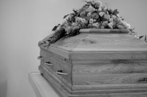 Qué es un Sepelio: Tipos y Diferencias con un Funeral